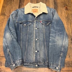 Levis Mens XL Blue Denim Sherpa Lined Trucker Jacket Medium Wash y2k faded